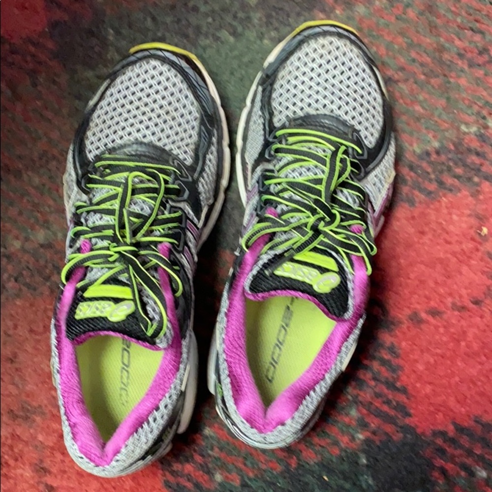 ASICS GT 2000 - Picture 2 of 3